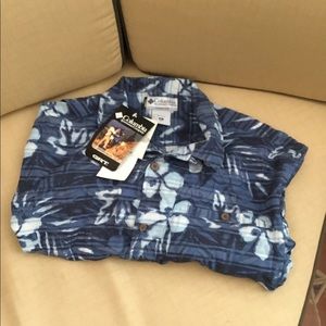 Columbia Button UP